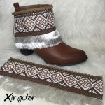 cubrebotas etnico flecos blancos muestra