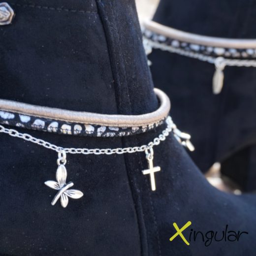 pulsera botas gaudi bronce detalle BN