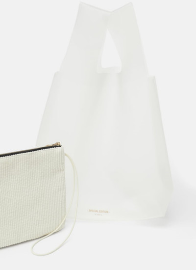 La-fiebre-por-las-prendas-y-complementos-transparentes-4.