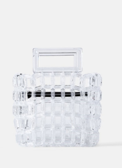 La-fiebre-por-las-prendas-y-complementos-transparentes-5.