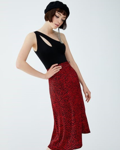 La-falda-saten-el-nuevo-grito-de-moda-6